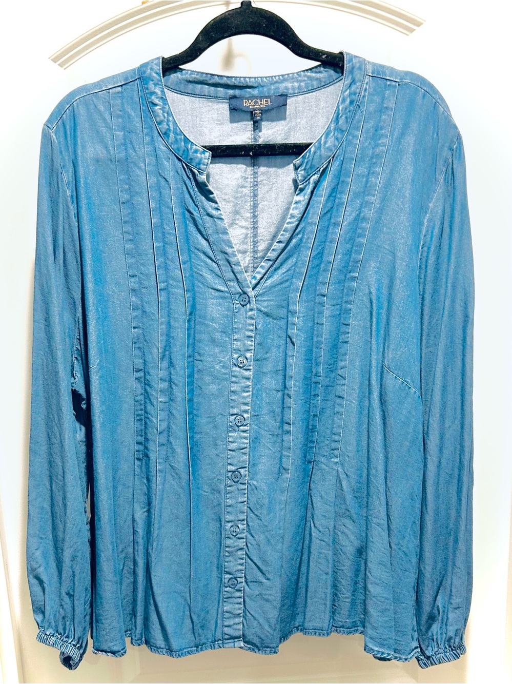 RACHEL Rachel Roy Classic Blue Chambray Pintuck Button Down Blouse Sz 1X Preppy